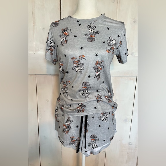 Disney Mickey Mouse‎ Minnie Halloween Pajama Set Short & Tee Women’s Size Small - Picture 2 of 9
